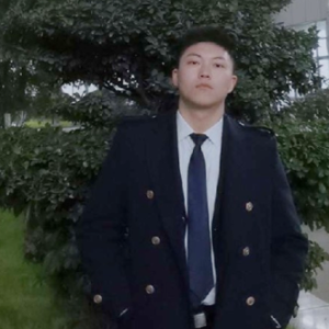 李泓润