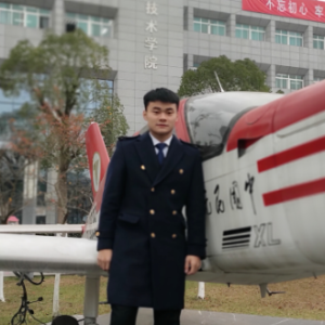 李俊